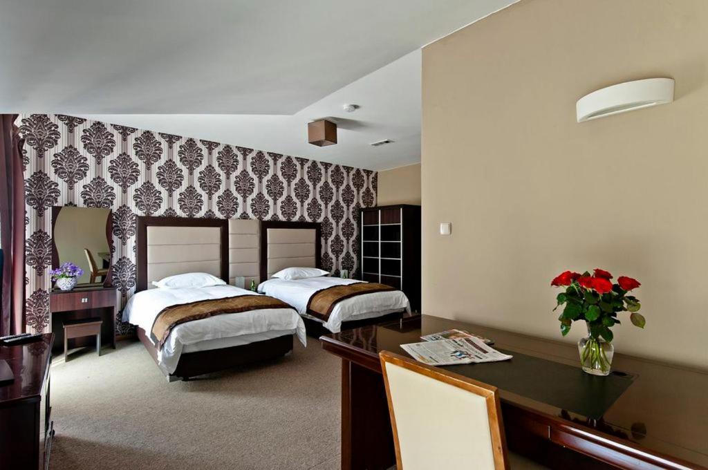Hotel Borowina コンスタンチン＝イェジオルナ 部屋 写真